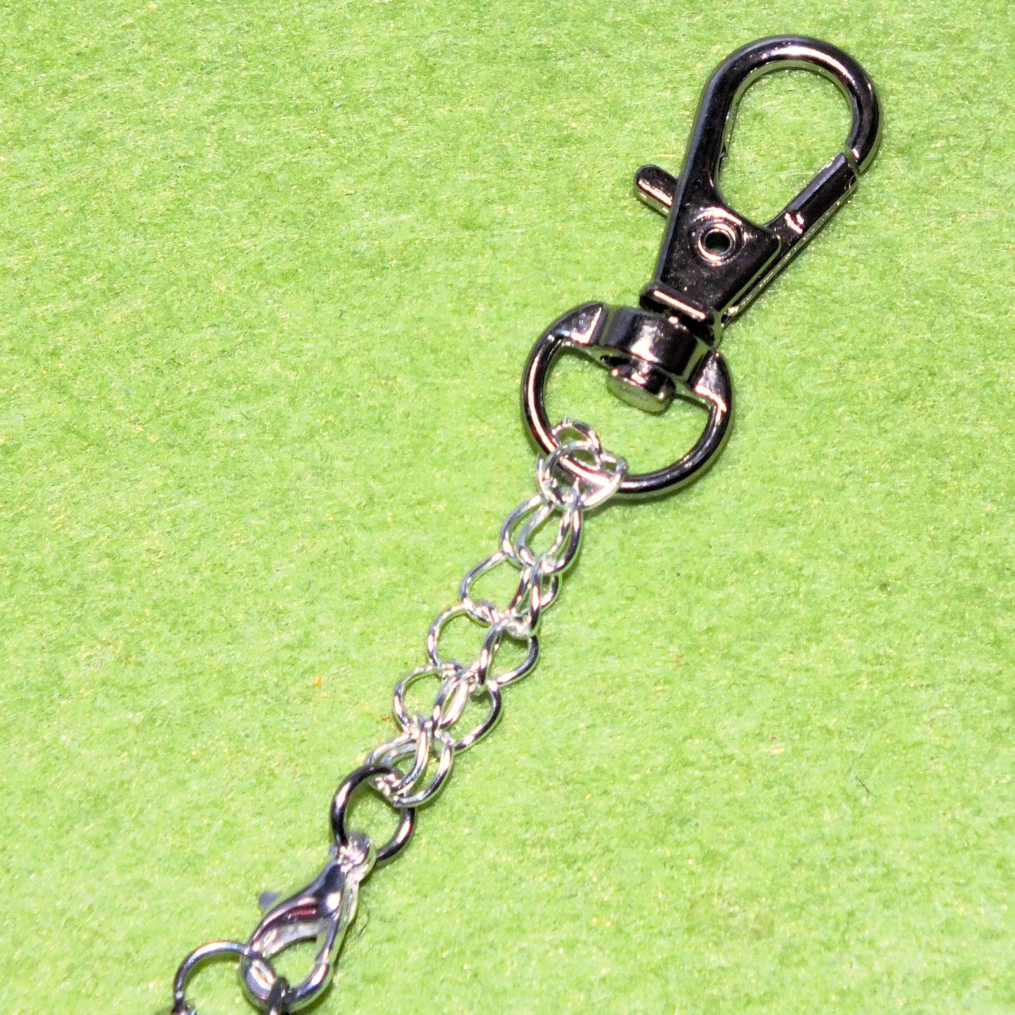 Handmade DICE HOLDER KEYRING with optional d20 - Carry your dice with you everywhere, or punish your Nat 1 in dice jail!