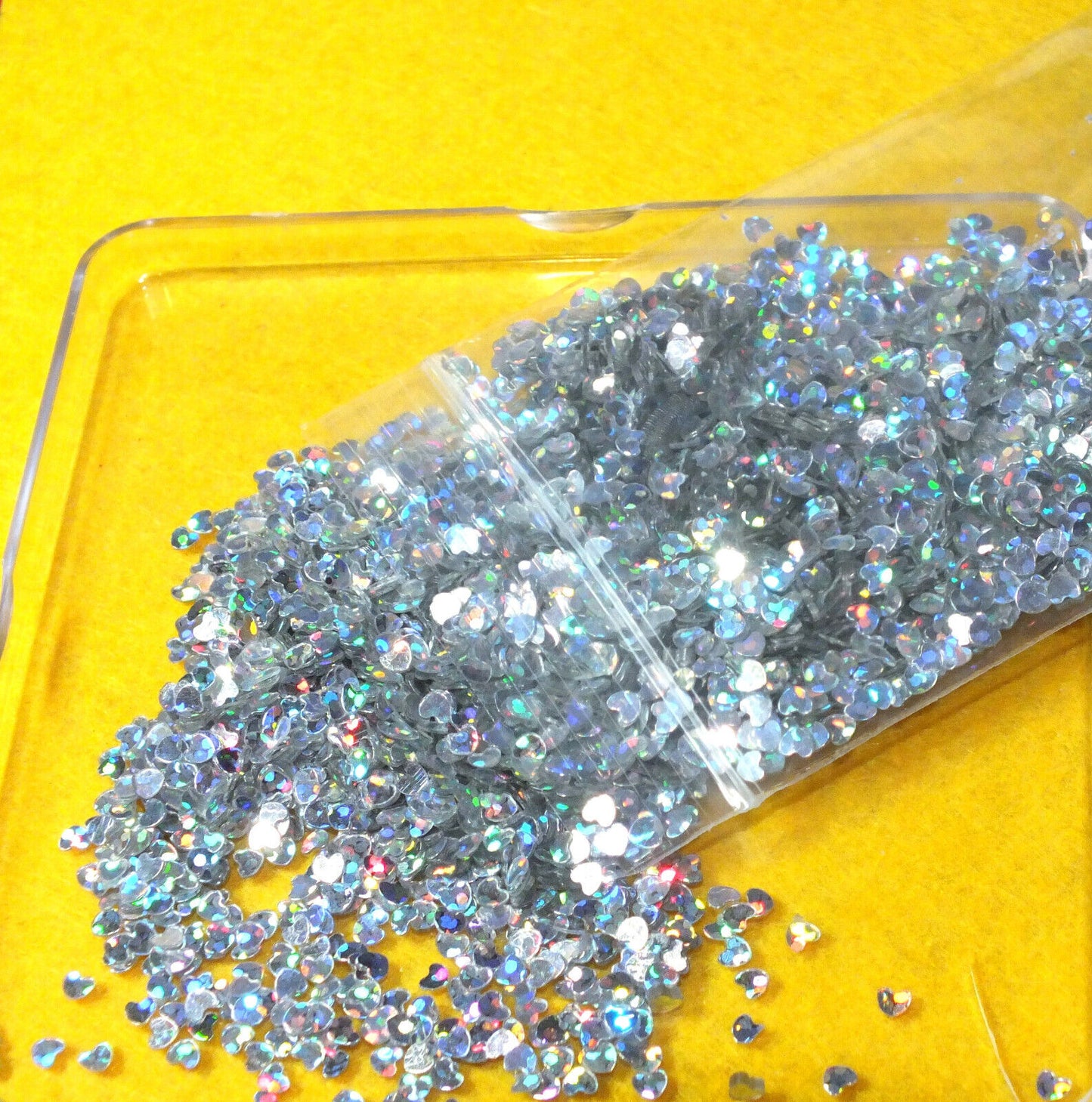 15g pack 3mm silver heart sequin embellishment toppers