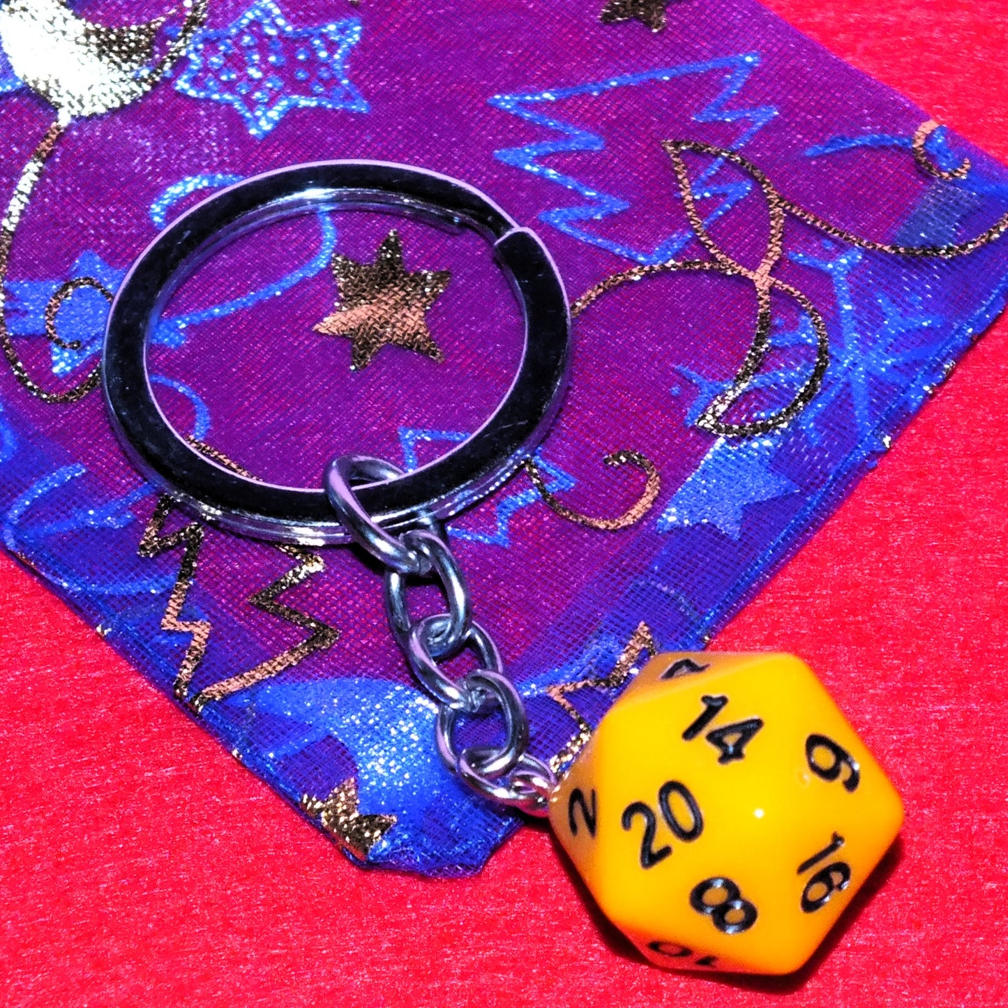 d20 polyhedral DICE keyring - choice of colours - DnD TTRPG gift for DM, GM, players