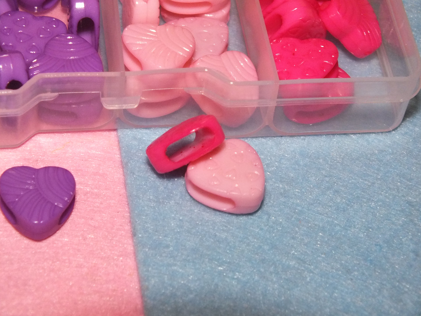 80pcs heart slide charm beads in a box