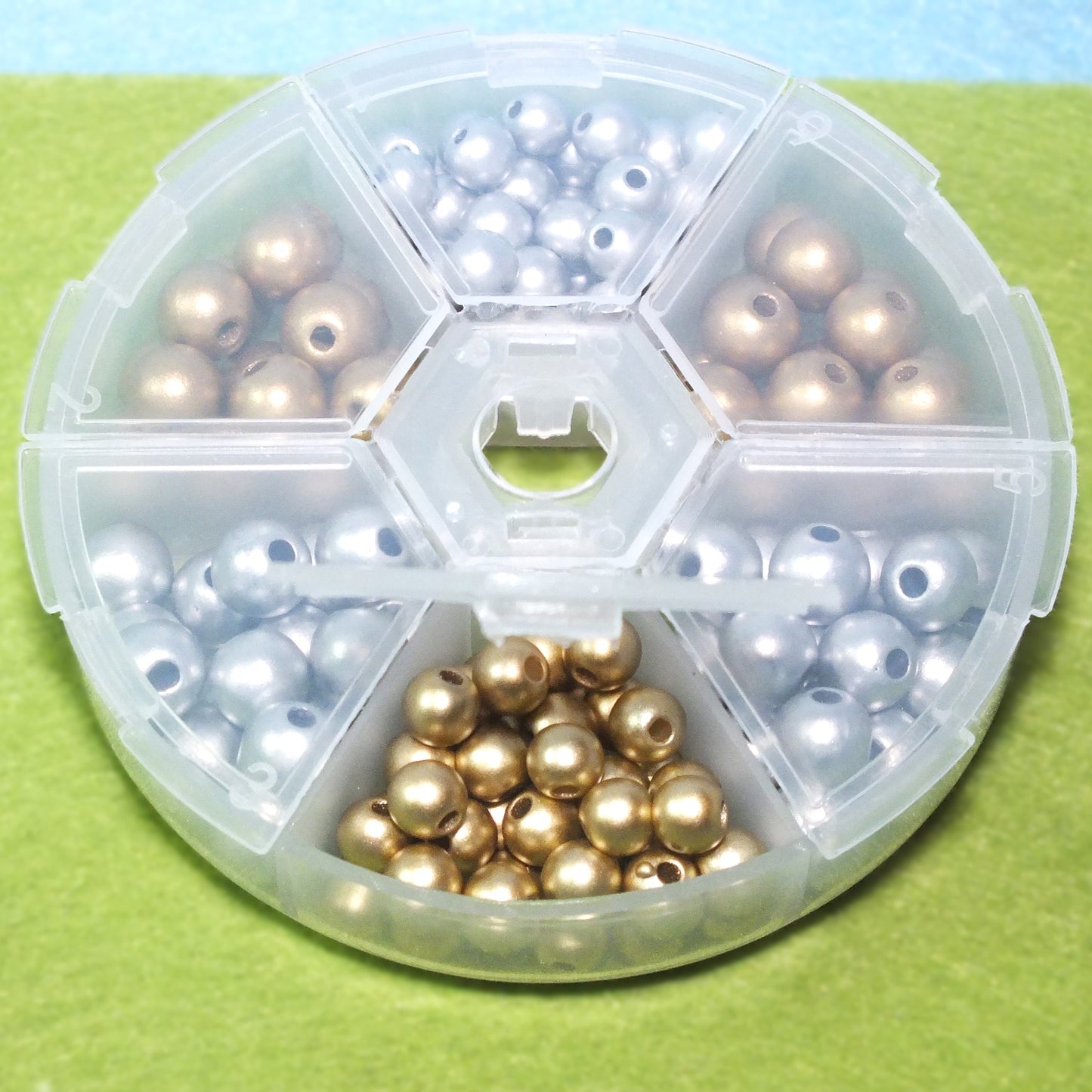 Gold & silver matte bead box, 6mm & 8mm - 140pcs