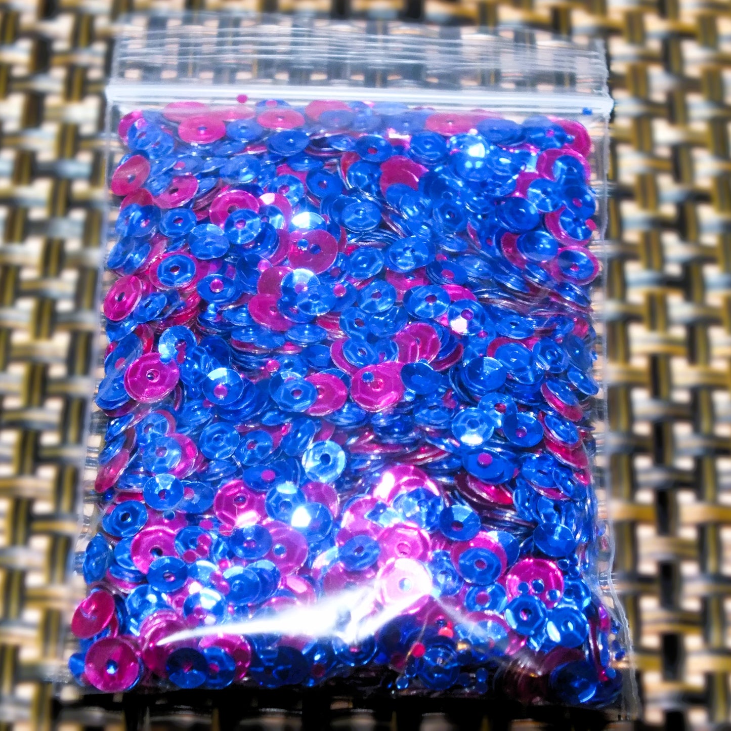 4-5mm mixed cup sequins, 15g pack blue / magenta