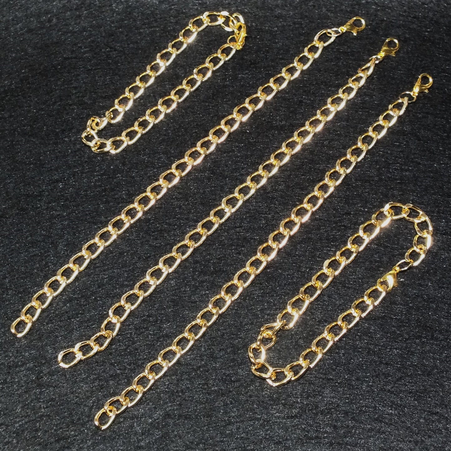 Readymade silver / gold tone curb chain 7.5" bracelets, aluminium, w lobster clasps, for DIY jewellery making.