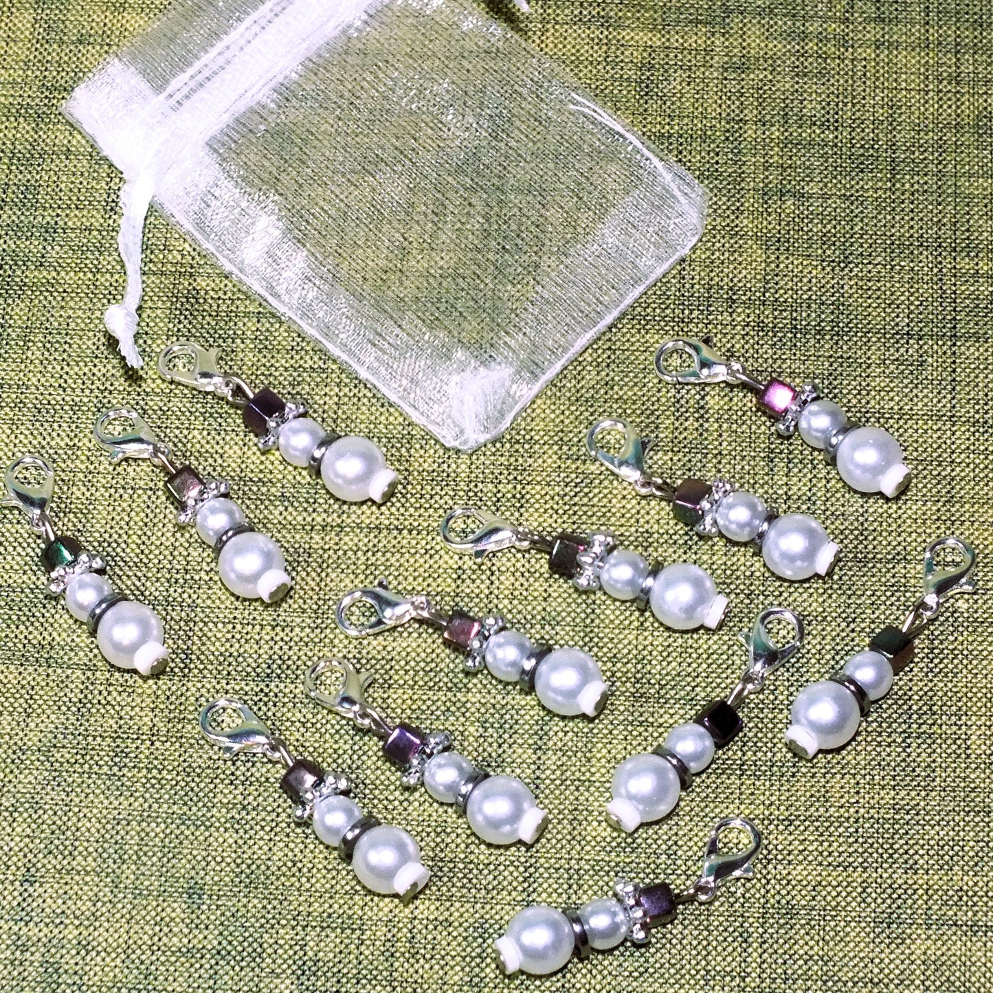 Snowman charms (12-100pcs, plain, on clasps or lanyards)