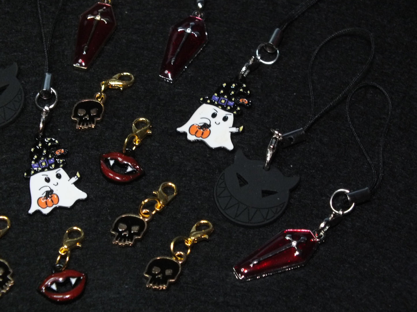 16pcs handmade Halloween dangle phone, bag or key charms on lanyards / clasps, Trick or Treat gift pack