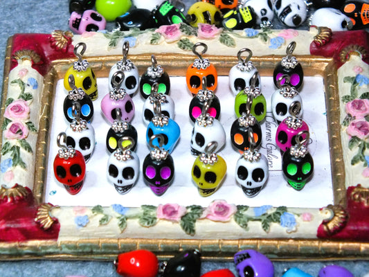 72pcs SKULL charms, mixed colours and styles