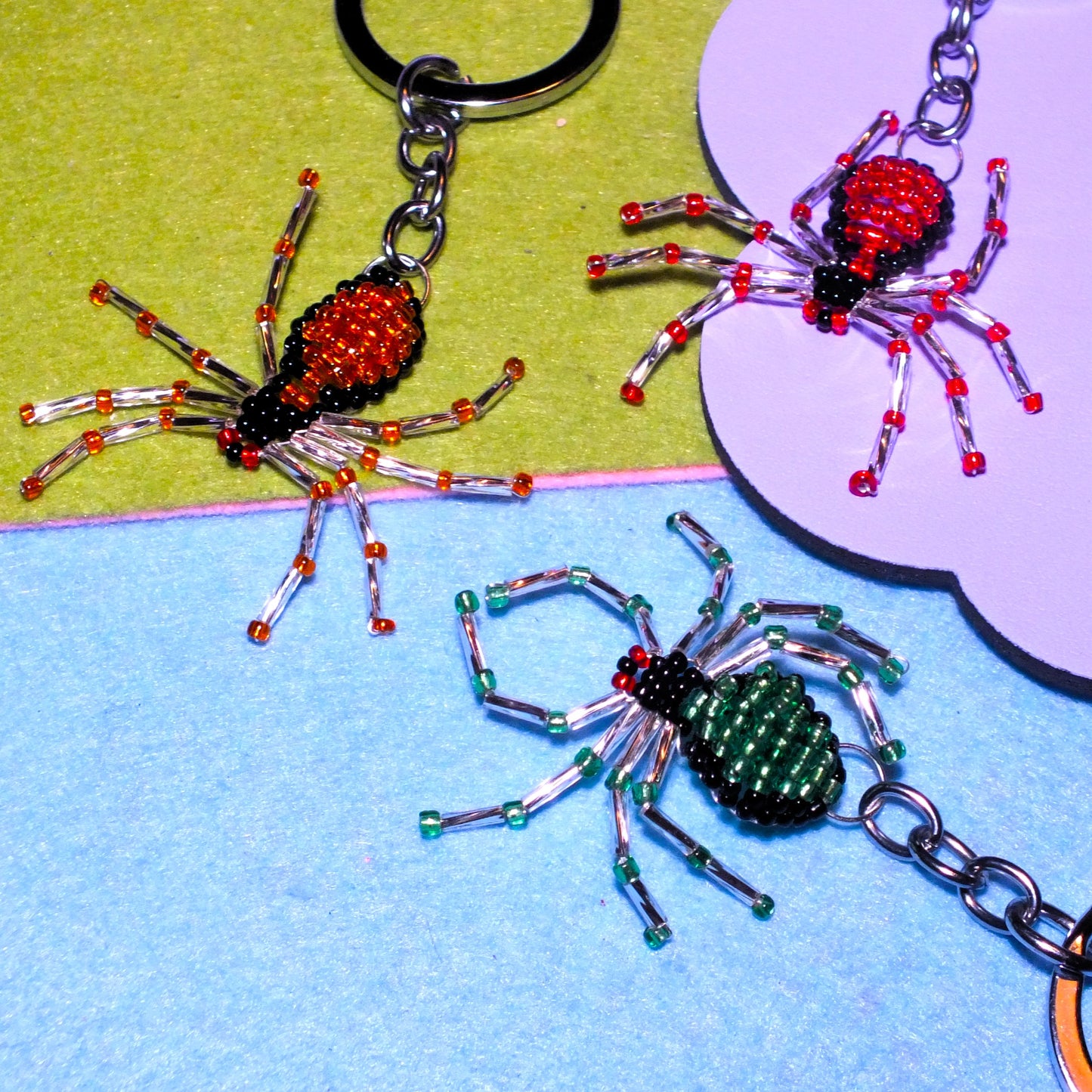 Beaded spider keyrings - your choice of colour! Halloween trick or treat gifts.