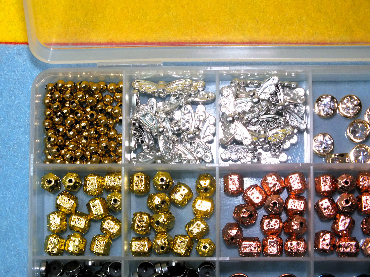 Exquisite heavy metallic bead box - 525pcs wings, dragon, lion, tiger, wolf - includes hematite, European beads, spacers, columns