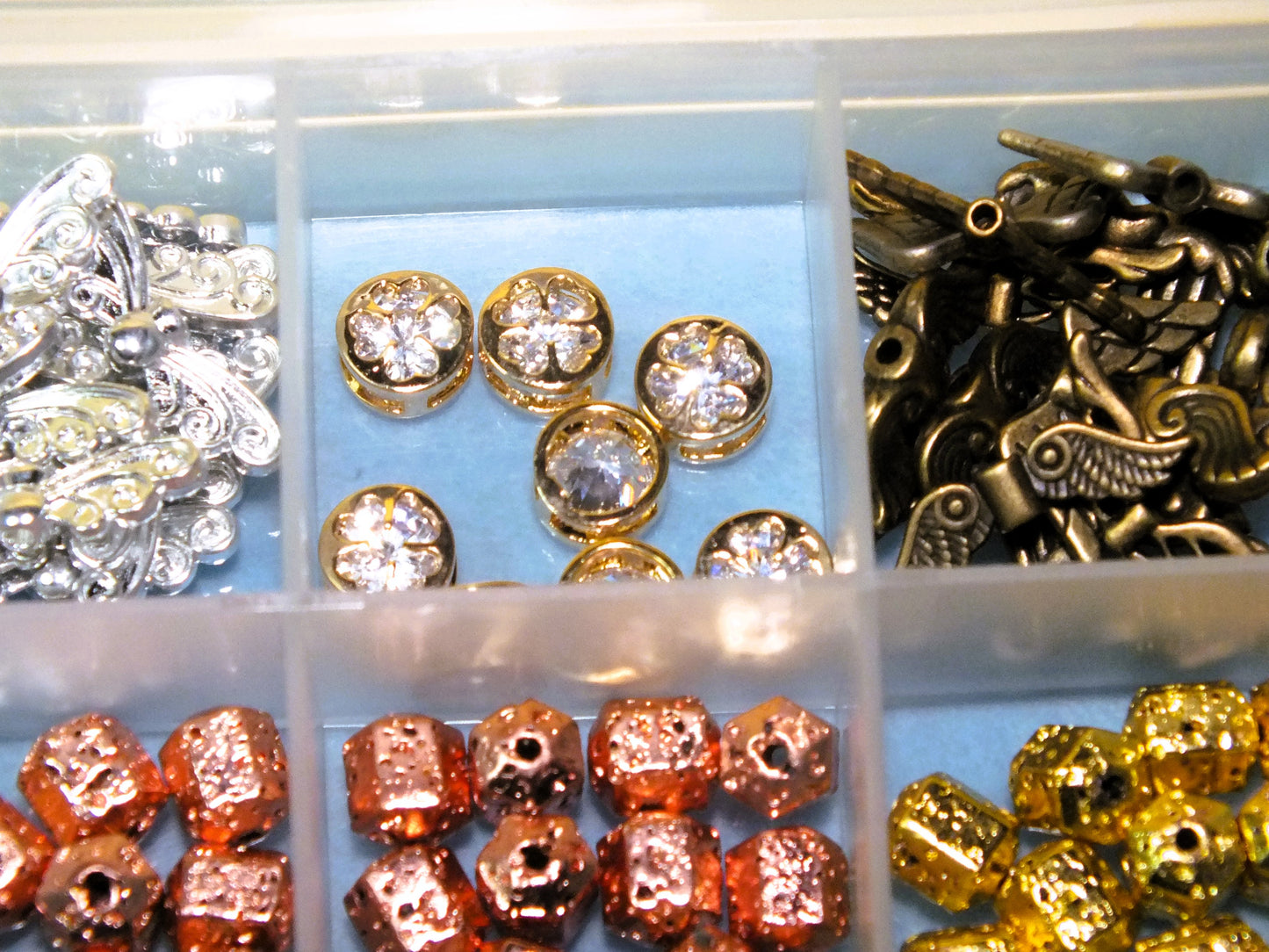 Exquisite heavy metallic bead box - 525pcs wings, dragon, lion, tiger, wolf - includes hematite, European beads, spacers, columns