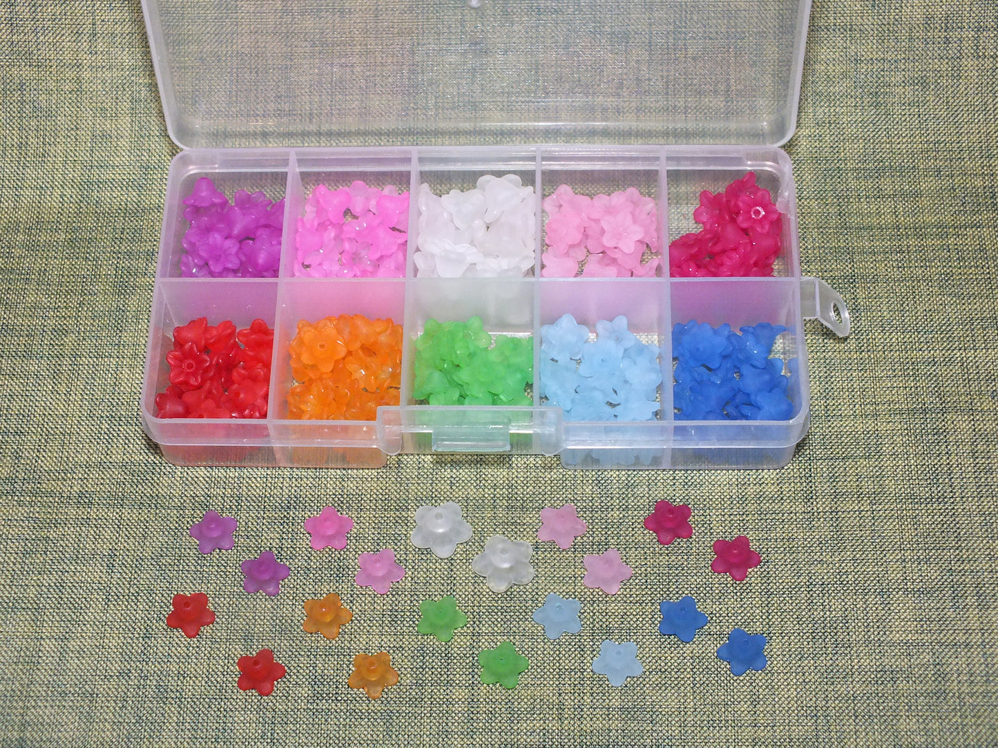 FLOWER GARDEN MIX - small frosted acrylic lucite trumpet flower beads, 245pcs