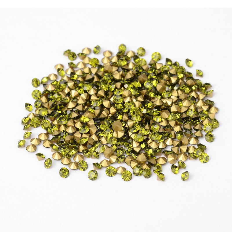 210pcs pointed glass rhinestone 6mm mix, plated back