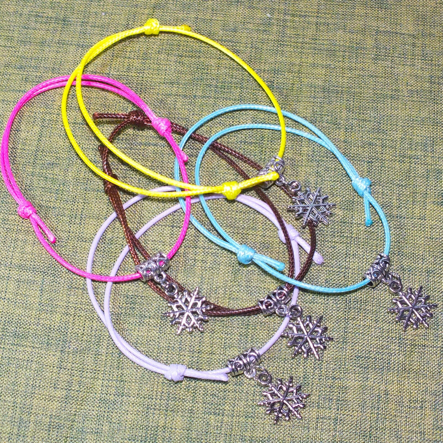 Adjustable multicoloured SNOWFLAKE / STAR / BUTTERFLY friendship charm bracelets, packs of 5 / 10 / 20 / 30