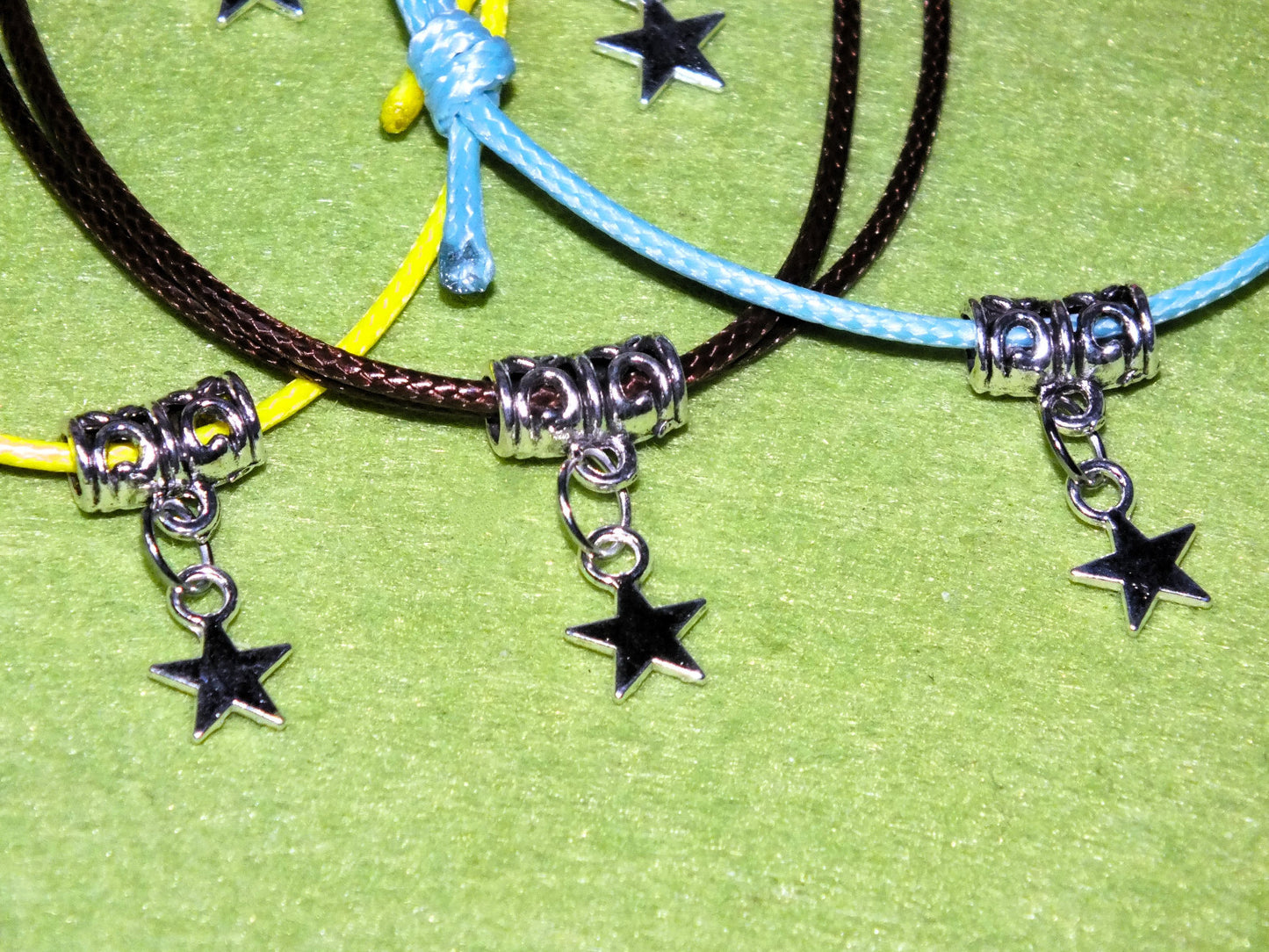 Adjustable multicoloured SNOWFLAKE / STAR / BUTTERFLY friendship charm bracelets, packs of 5 / 10 / 20 / 30