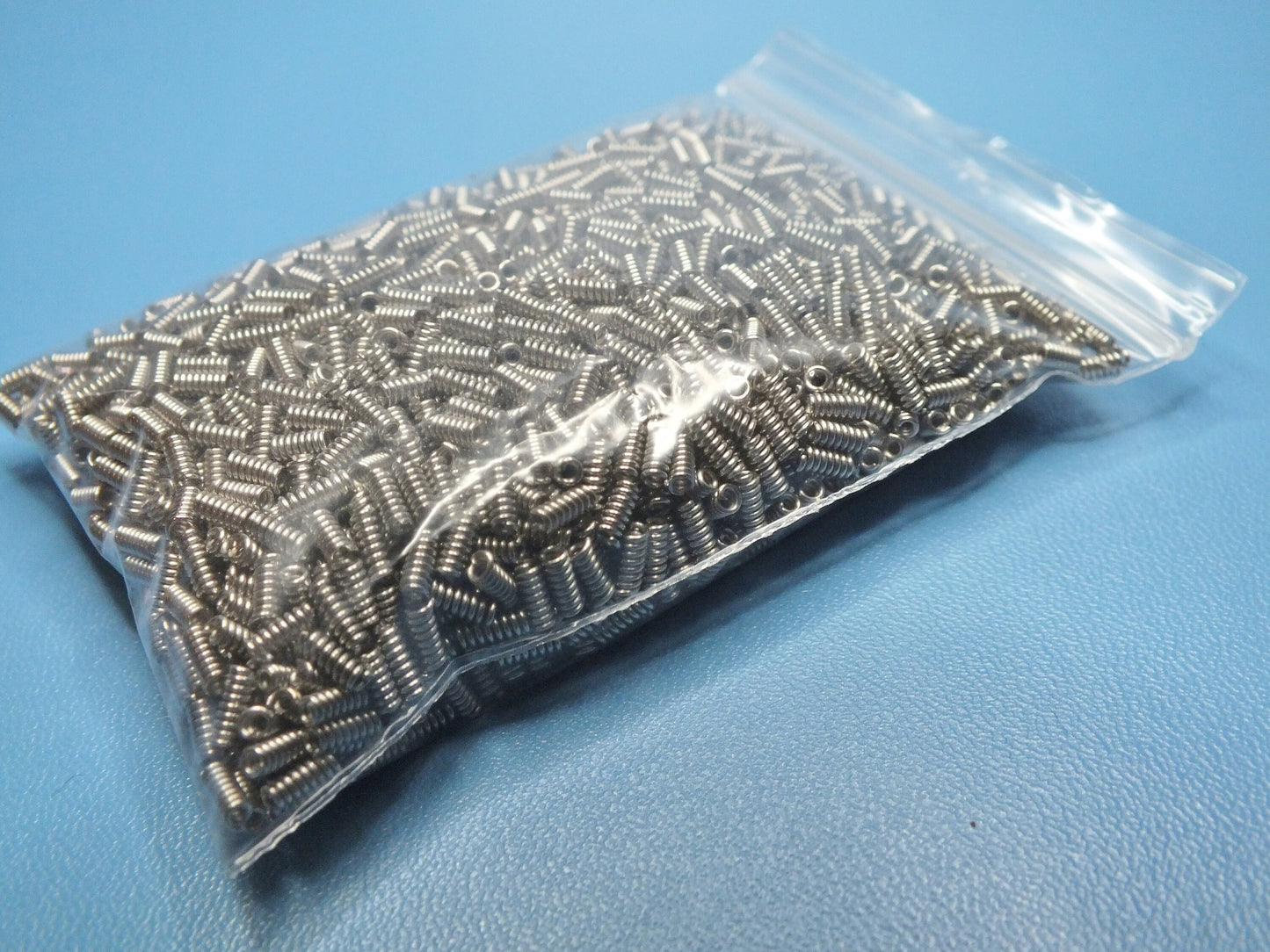 75g - 750g (2,000 - 20,000pcs) column spacer beads, 4mm x 2mm. Platinum finish findings.