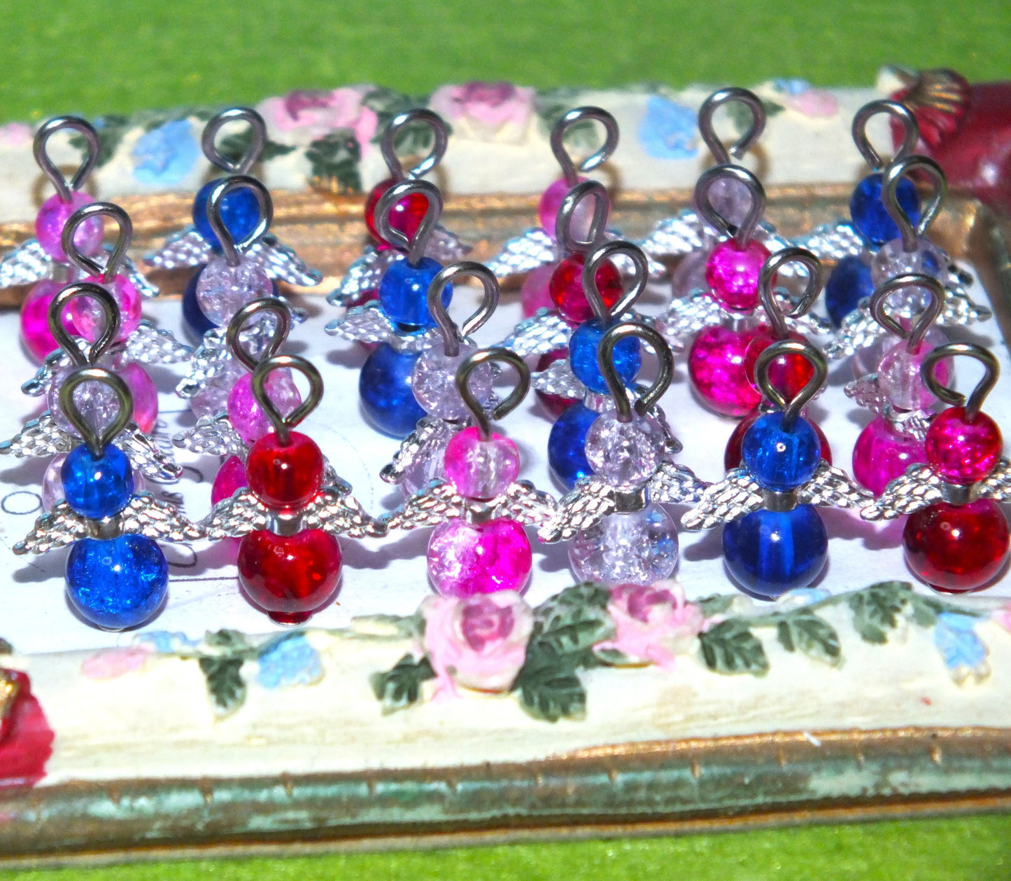 Valentines mix glass angel charms (12-100pcs, plain, on clasps or lanyards)