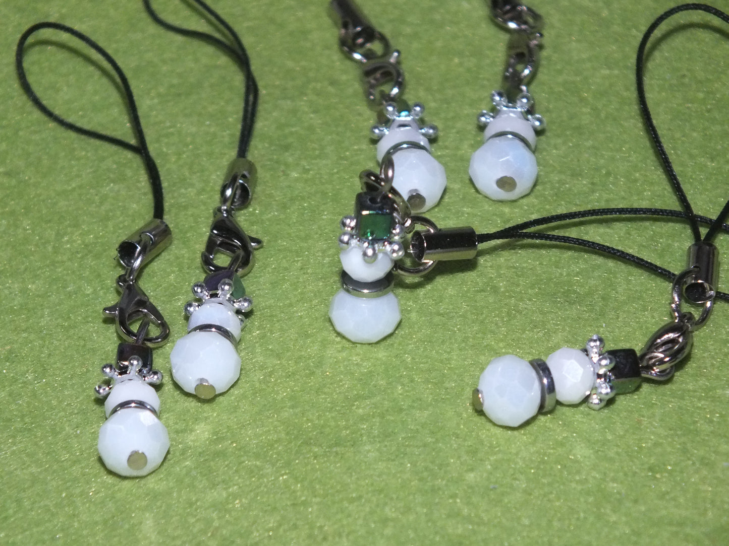 6pcs handmade Snowman dangle charms on lanyards, faceted electroplated glass.