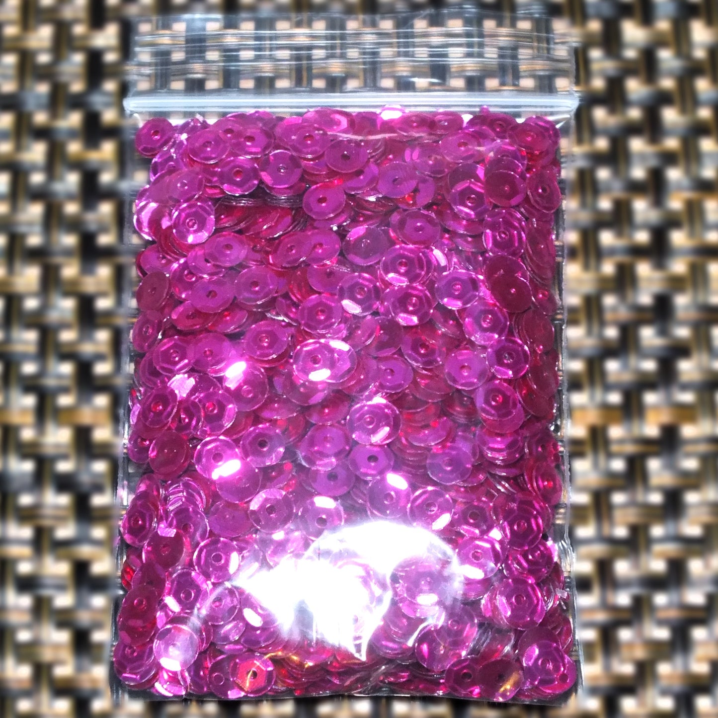 5mm magenta cup sequins, 15g pack