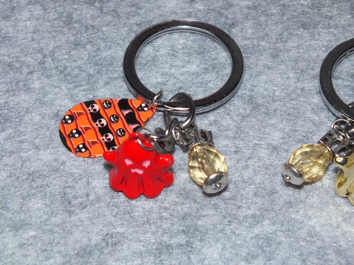 7pcs Halloween keyring sets, mixed ghost charms, teardrop charms, BOO! charms