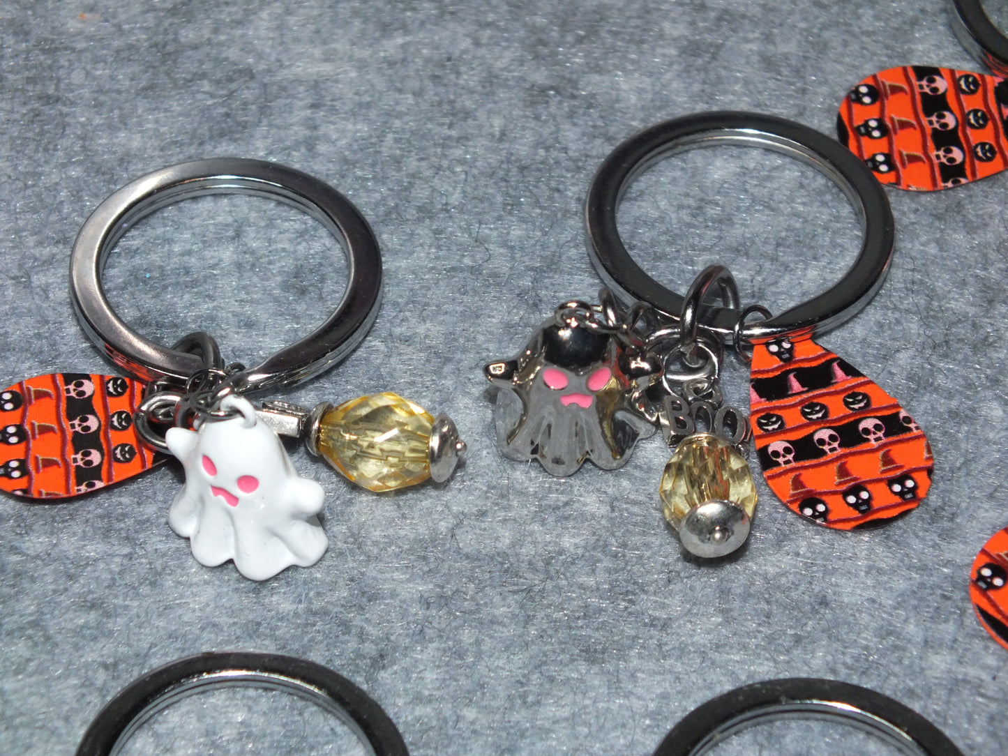 7pcs Halloween keyring sets, mixed ghost charms, teardrop charms, BOO! charms