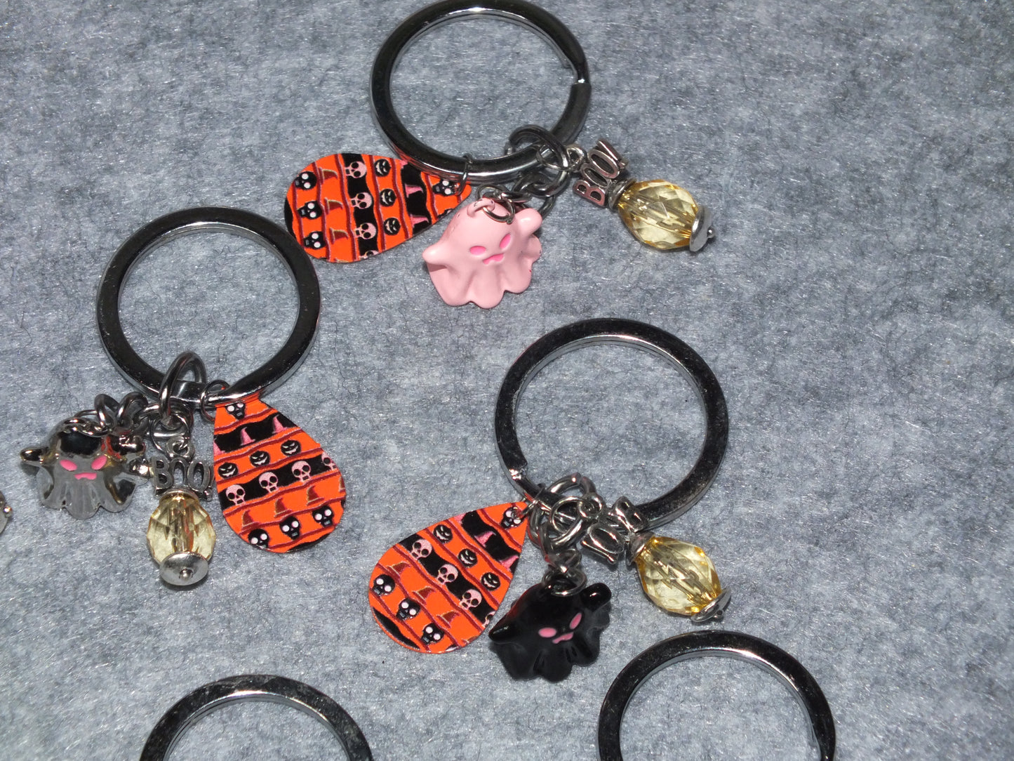 7pcs Halloween keyring sets, mixed ghost charms, teardrop charms, BOO! charms