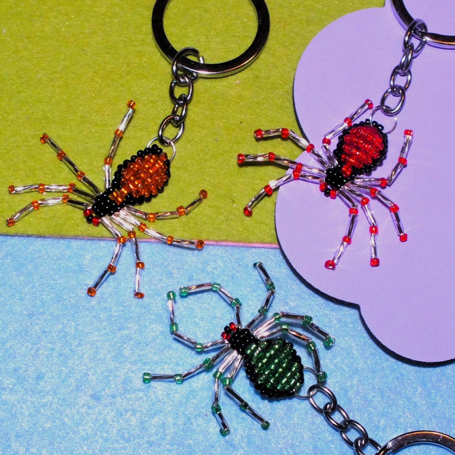 Beaded spider keyrings - your choice of colour! Halloween trick or treat gifts.