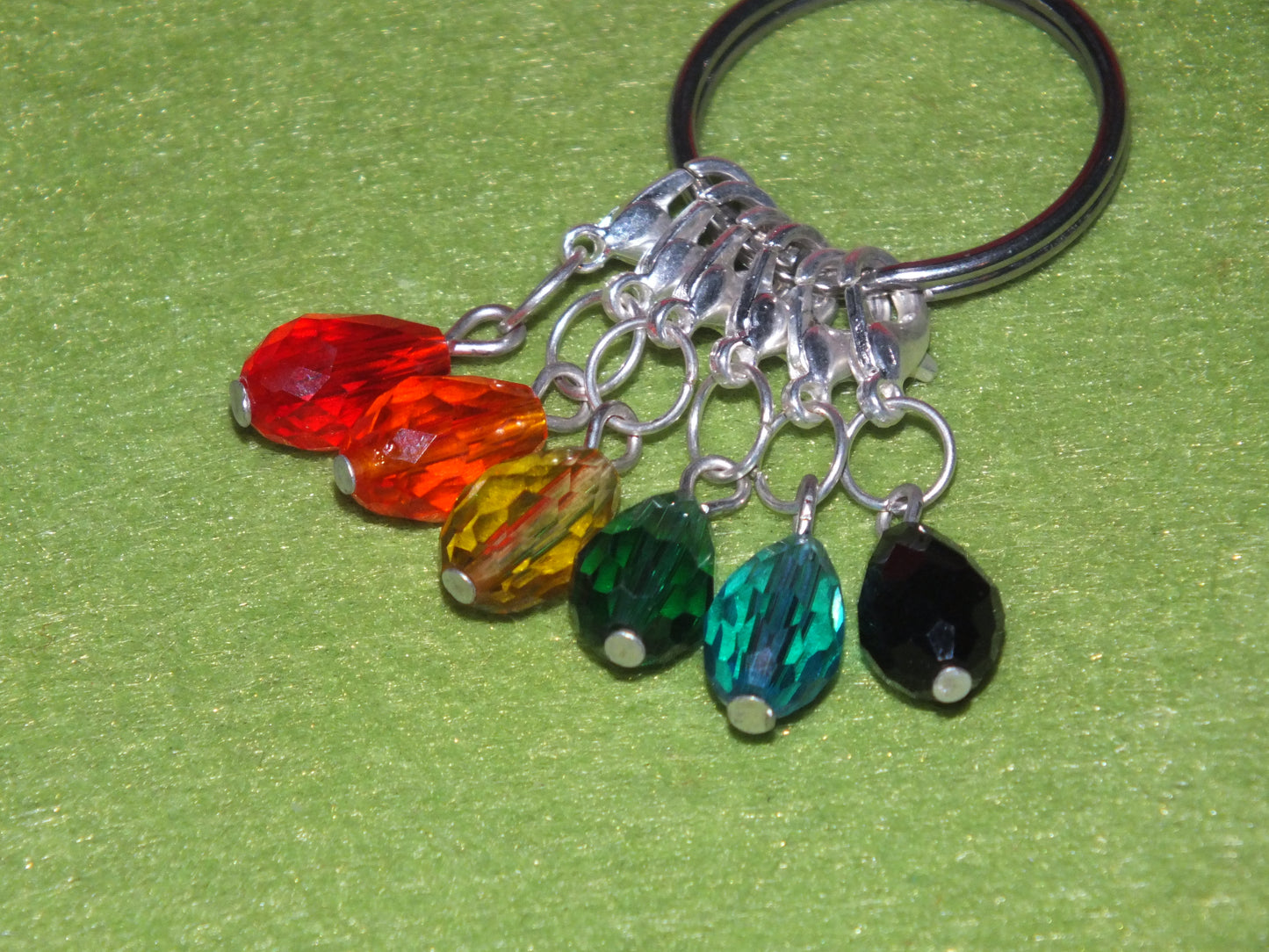 6pcs handmade glass teardrop stitch markers, faceted mixed colour dangle charms.