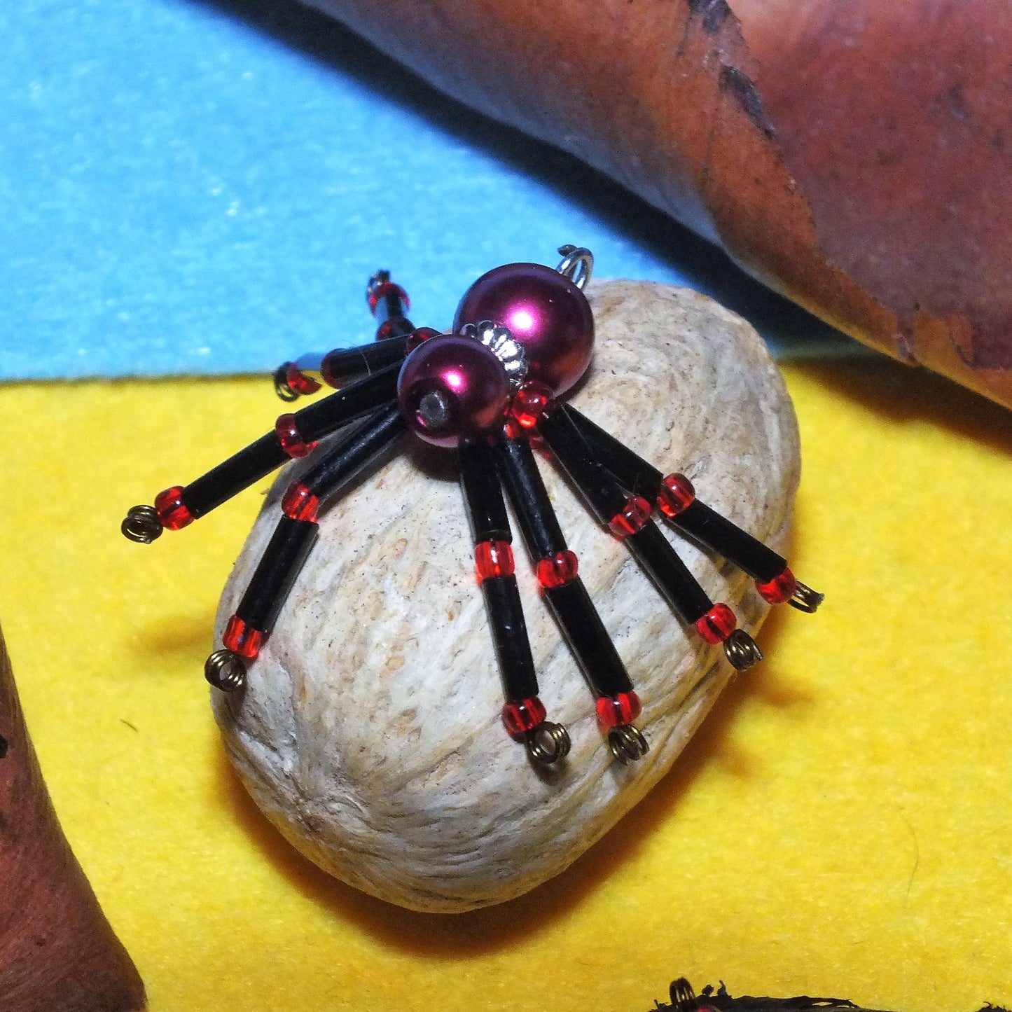 4-pack beaded spider charms - "Red-kneed Wine Slurper", handmade - plain or on lanyards