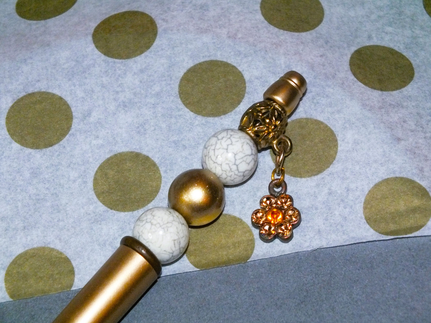 Handmade Flower Beaded Pen – Gold