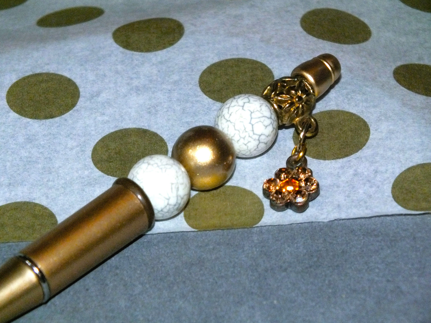Handmade Flower Beaded Pen – Gold