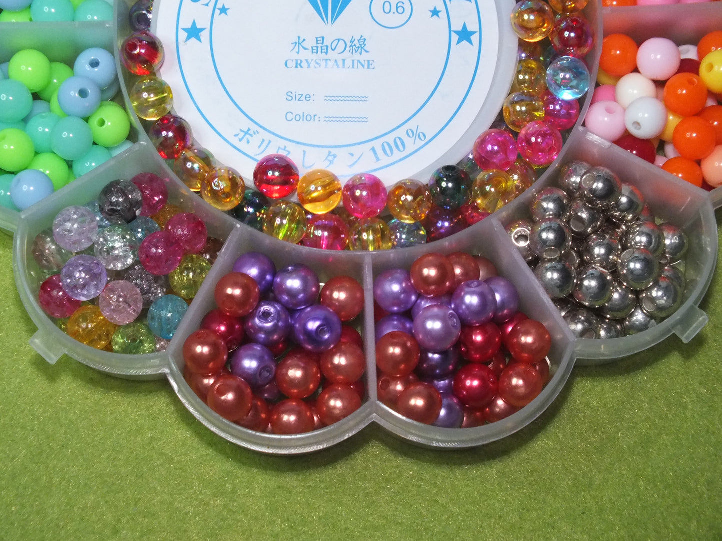 Box of 8mm beads - 460pcs mix, with a roll of elastic
