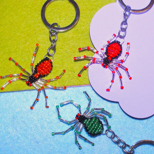 Beaded spider keyrings - your choice of colour! Halloween trick or treat gifts.