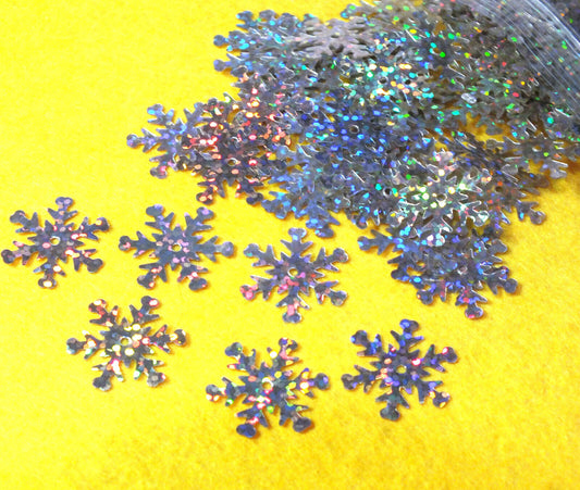 15g pack of 20mm silver snowflake sequins (250pcs approx.)
