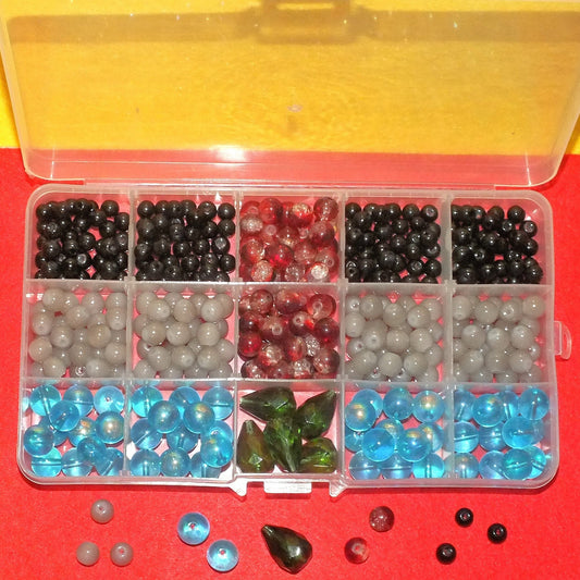 343pc craft box, pretty glass beads assortment.